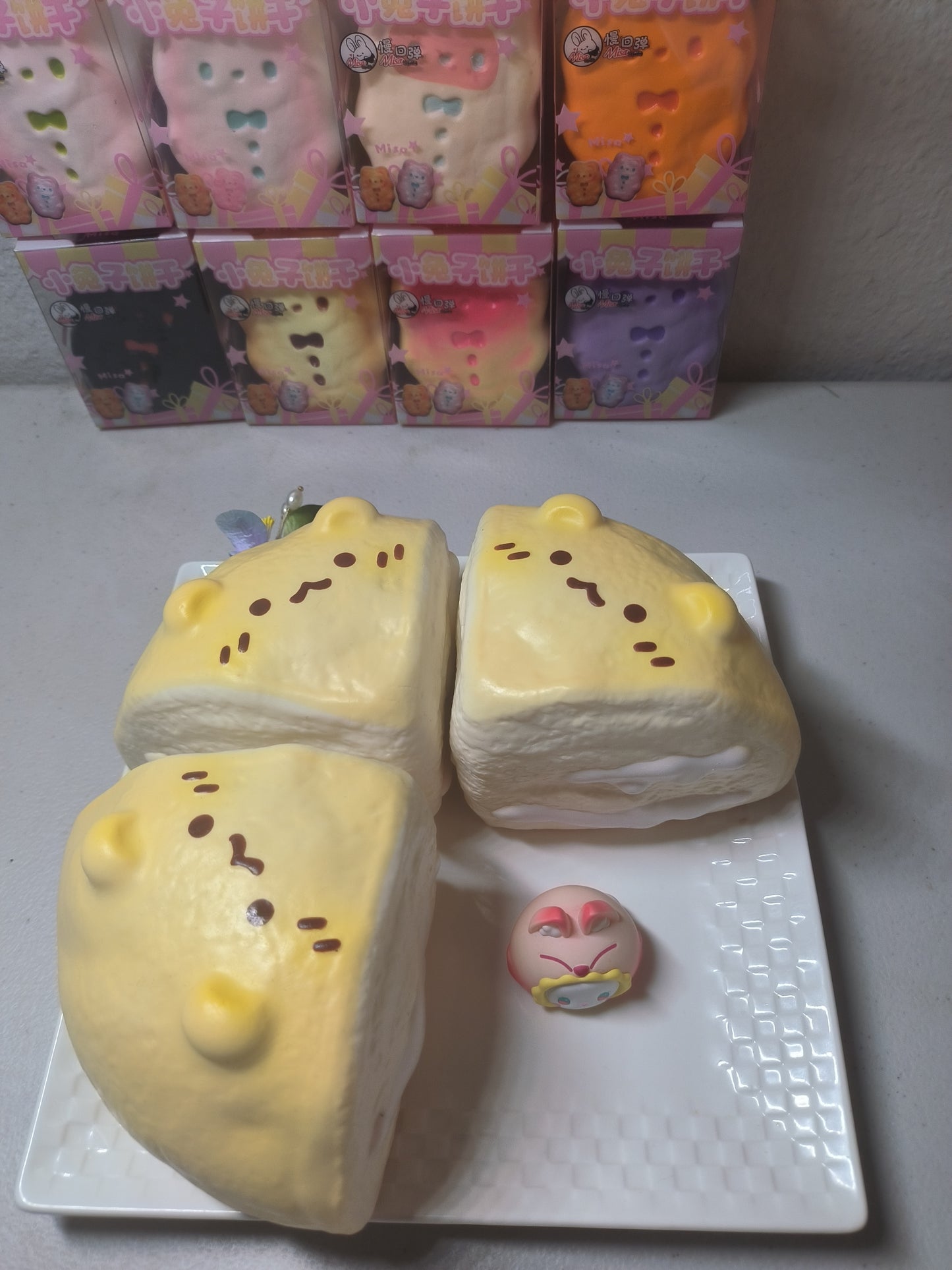 Bingbing | Bear Cheese Bun (1/4 Slice) Squishy