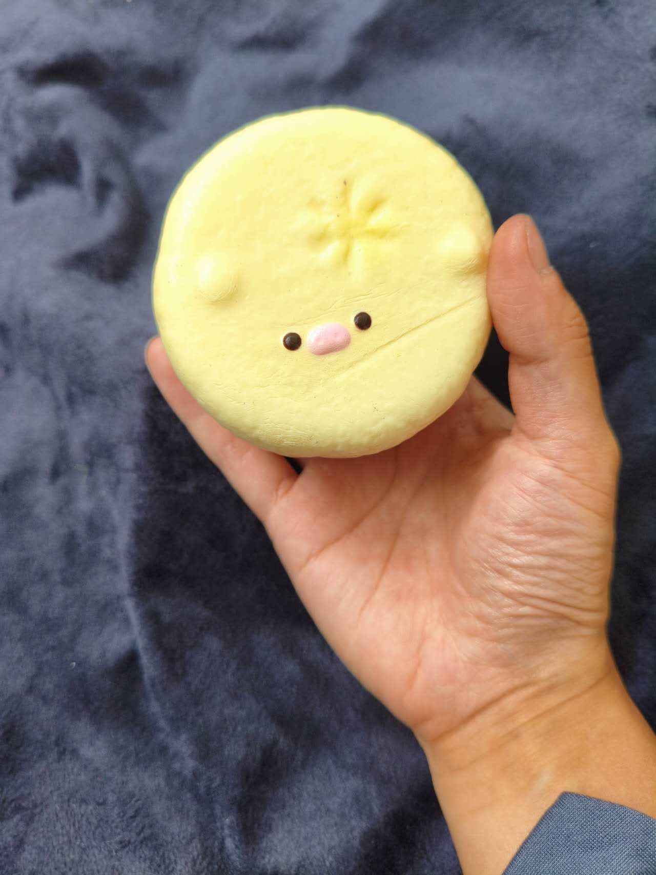 Vava | Piggy Banana Slice Squishy - Slow Rising Stress Relief Toy