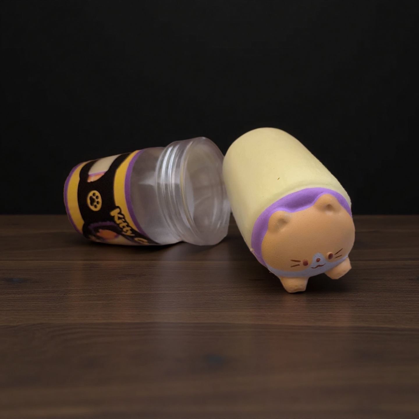 MH | Kitty Cake Roll shape Squishy