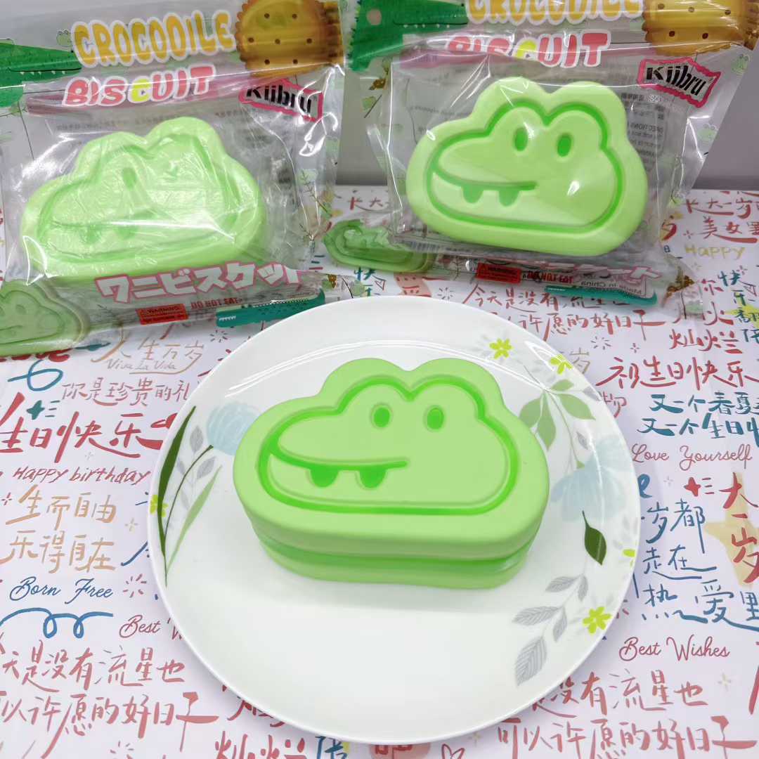 Kiibru| Cute Green Crocodile Slow Rebound Squishy Toy