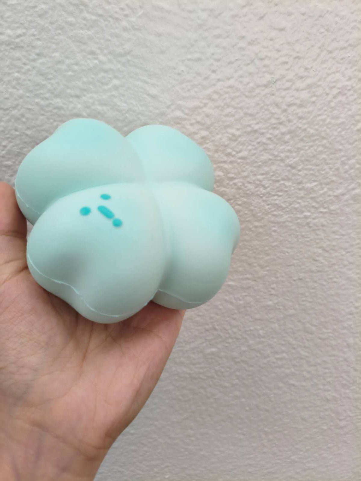 Full | Lucky Four-Leaf Clover Slow Rising Stress Relief Toy