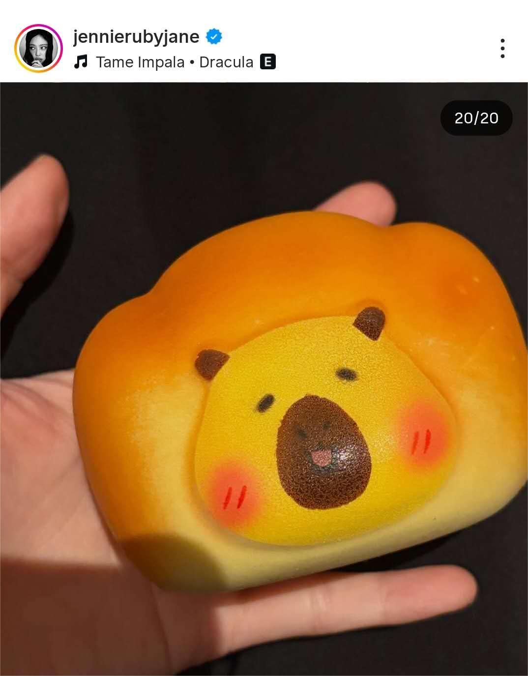 [JENNIE'S PICK] Capybara Bread Squishy -Stress Relief Toy