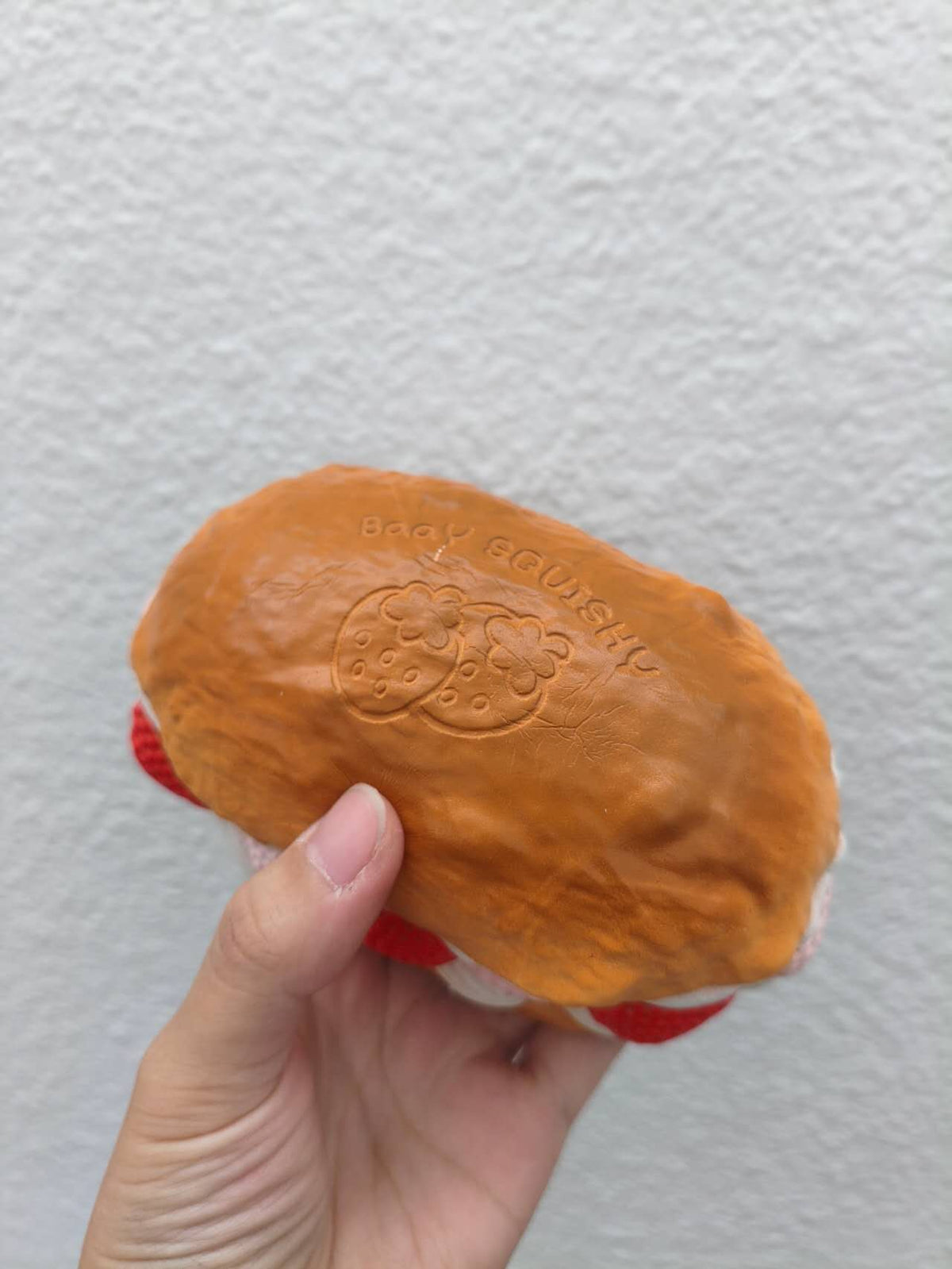 Baay| Strawberry Cream Bread Slow Rebound Squishy (Slow Rising Stress Relief)