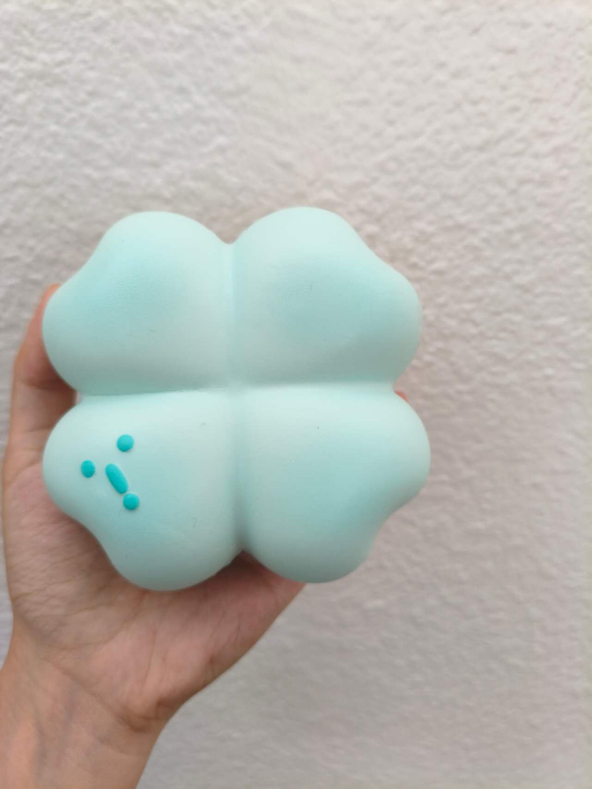 Full | Lucky Four-Leaf Clover Slow Rising Stress Relief Toy