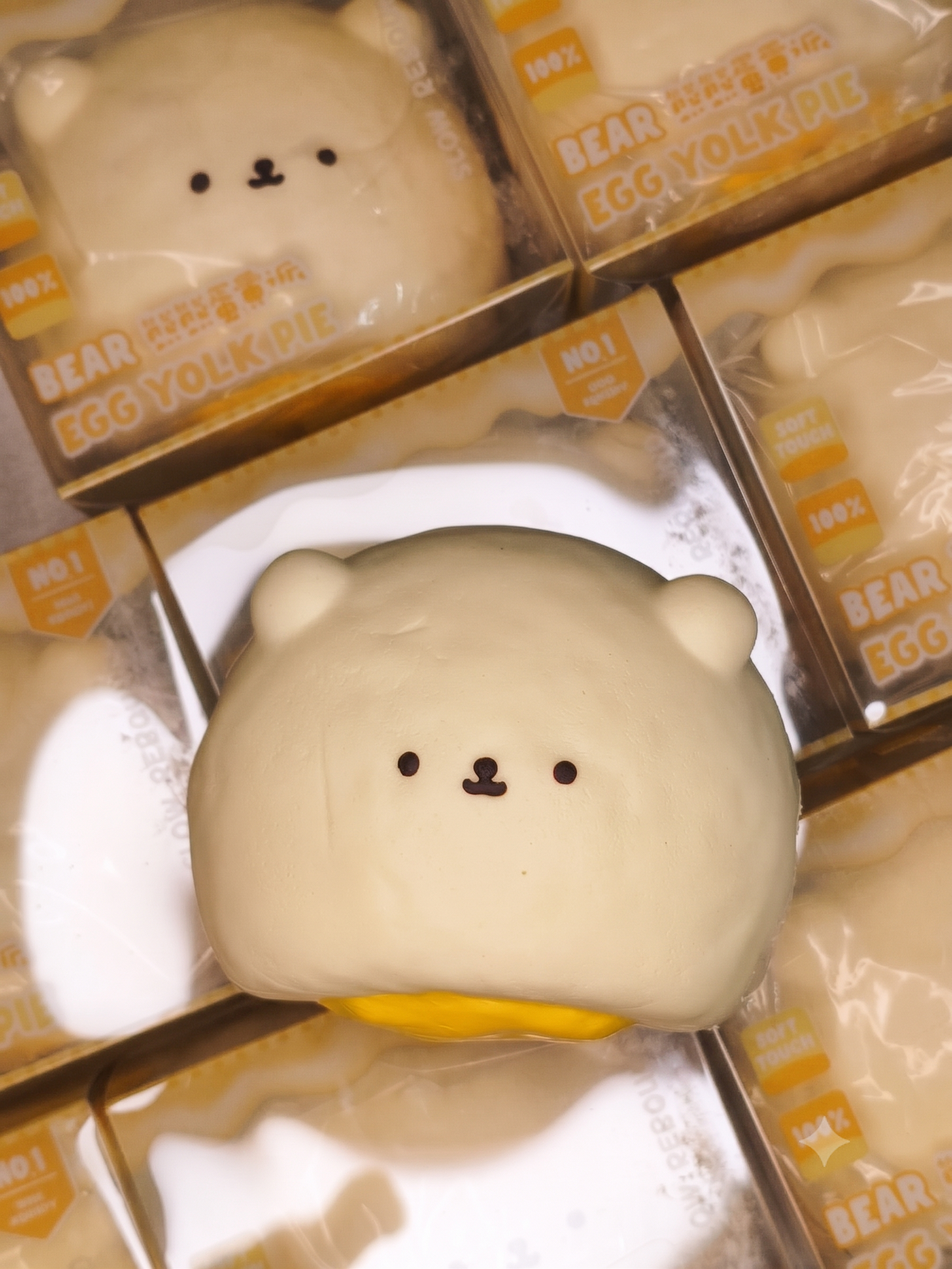 Vava| Bear Egg Yolk Pie Slow Rising Squishy