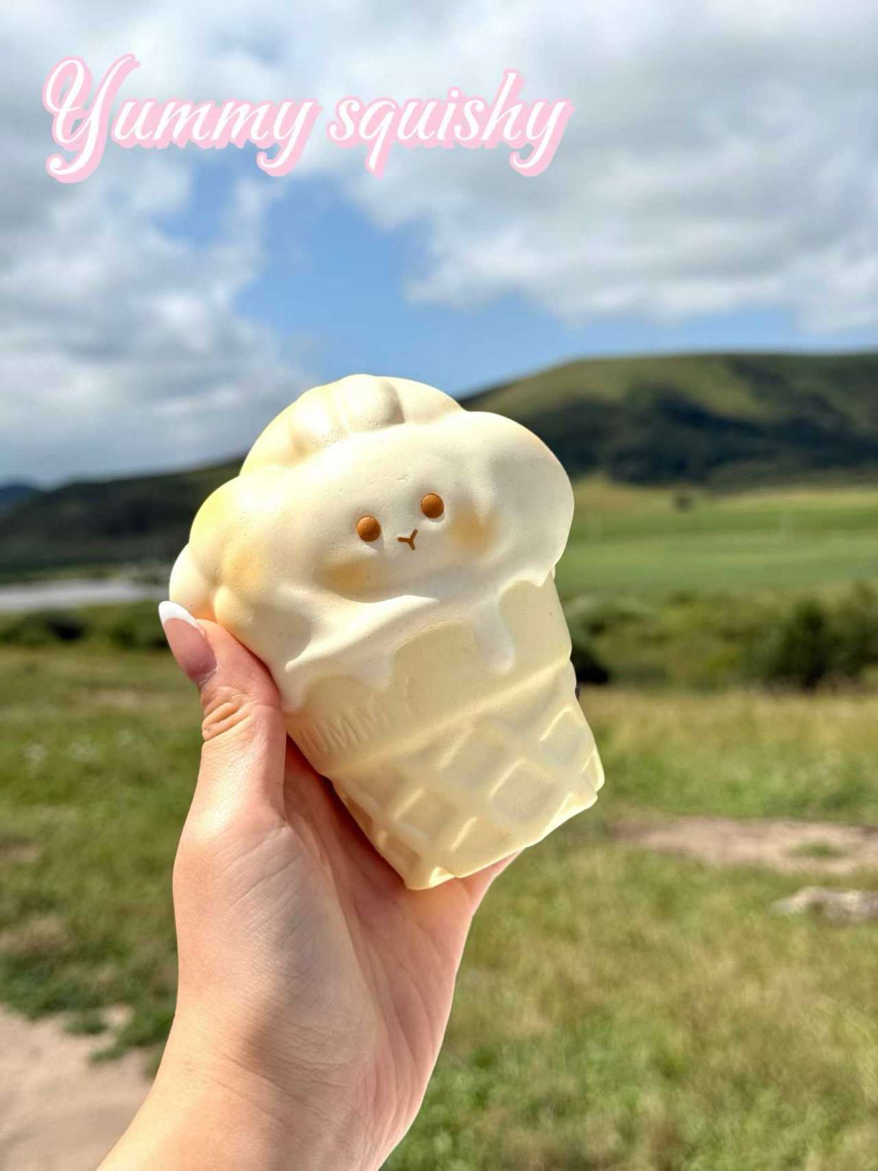 Yummy| Bunny Ice Cream shape slow-rising squishy