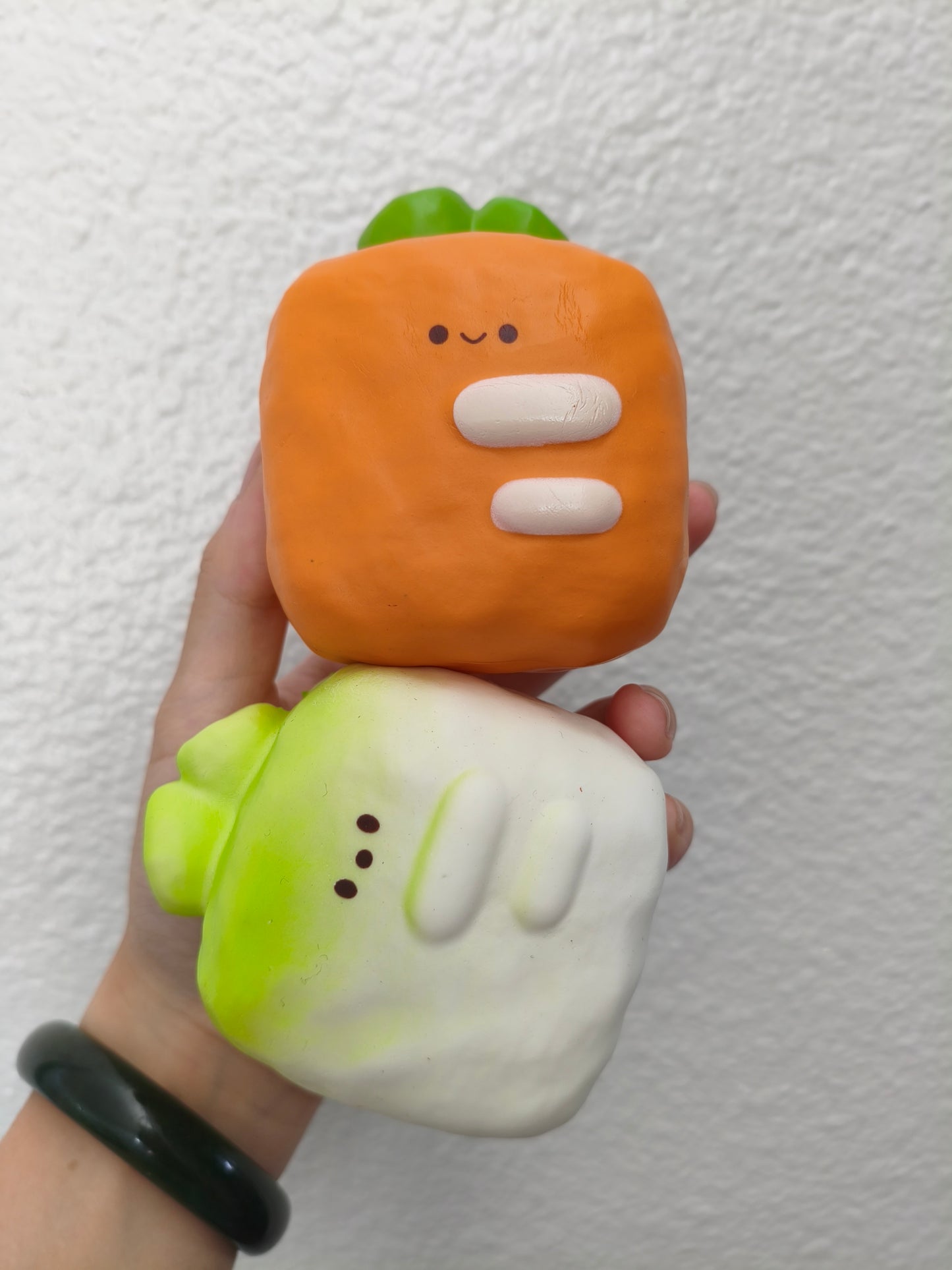 SmileGogo|Carrot Cube Slow Rising Squishy, Stress Relief