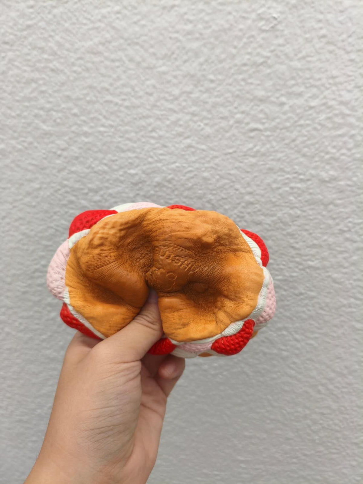 Baay| Strawberry Cream Bread Slow Rebound Squishy (Slow Rising Stress Relief)
