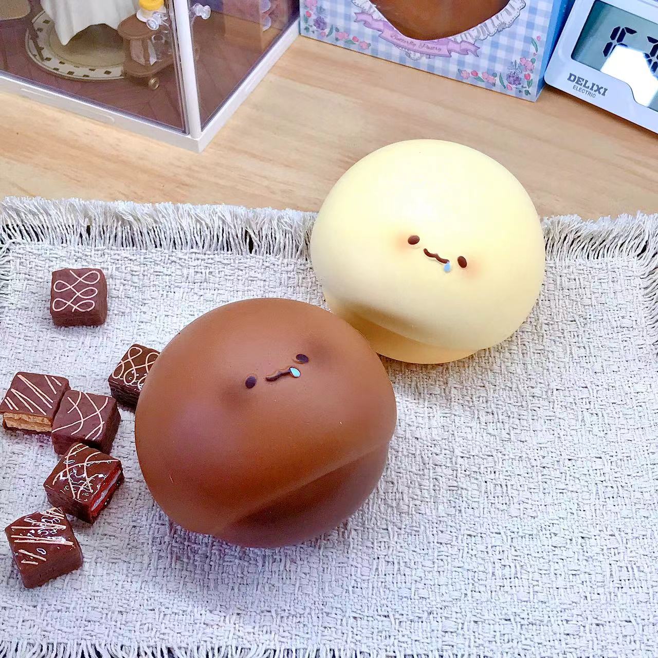 Full| Bursting Tangyuan Slow Rising Squishy, Free over $40, must contain one product from Full